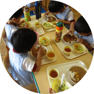 給食